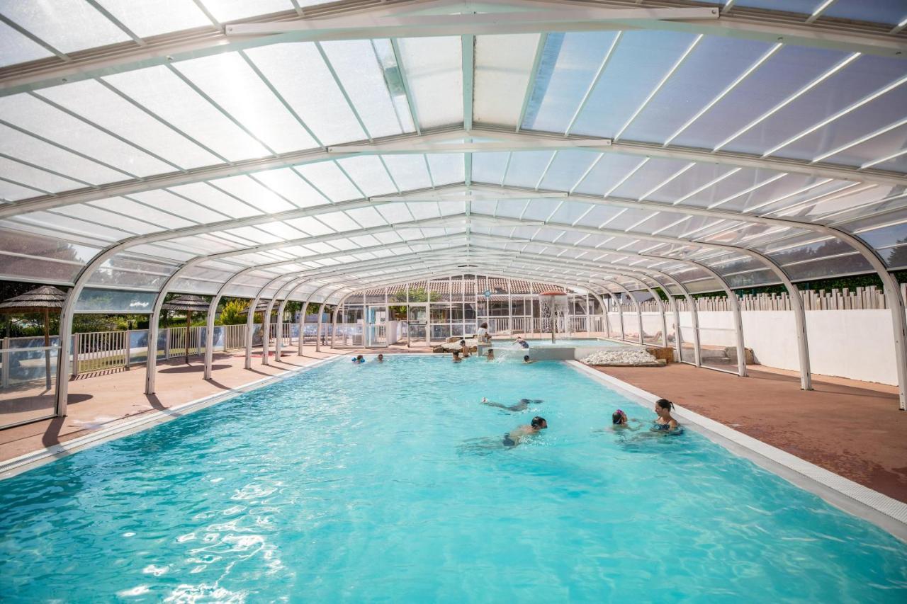 Camping Les Brillas Les Moutiers Kültér fotó