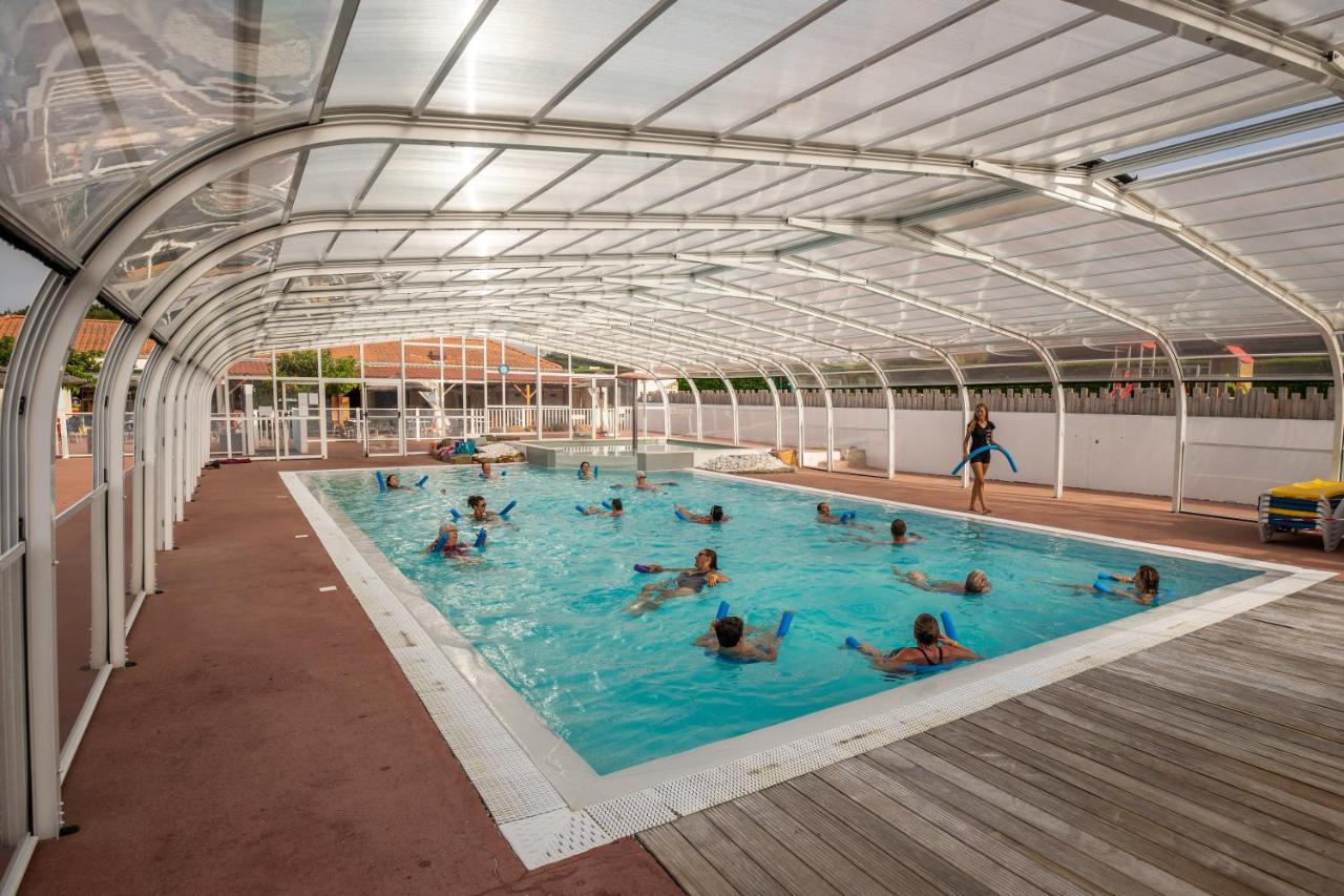 Camping Les Brillas Les Moutiers Kültér fotó