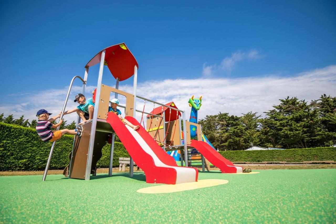 Camping Les Brillas Les Moutiers Kültér fotó