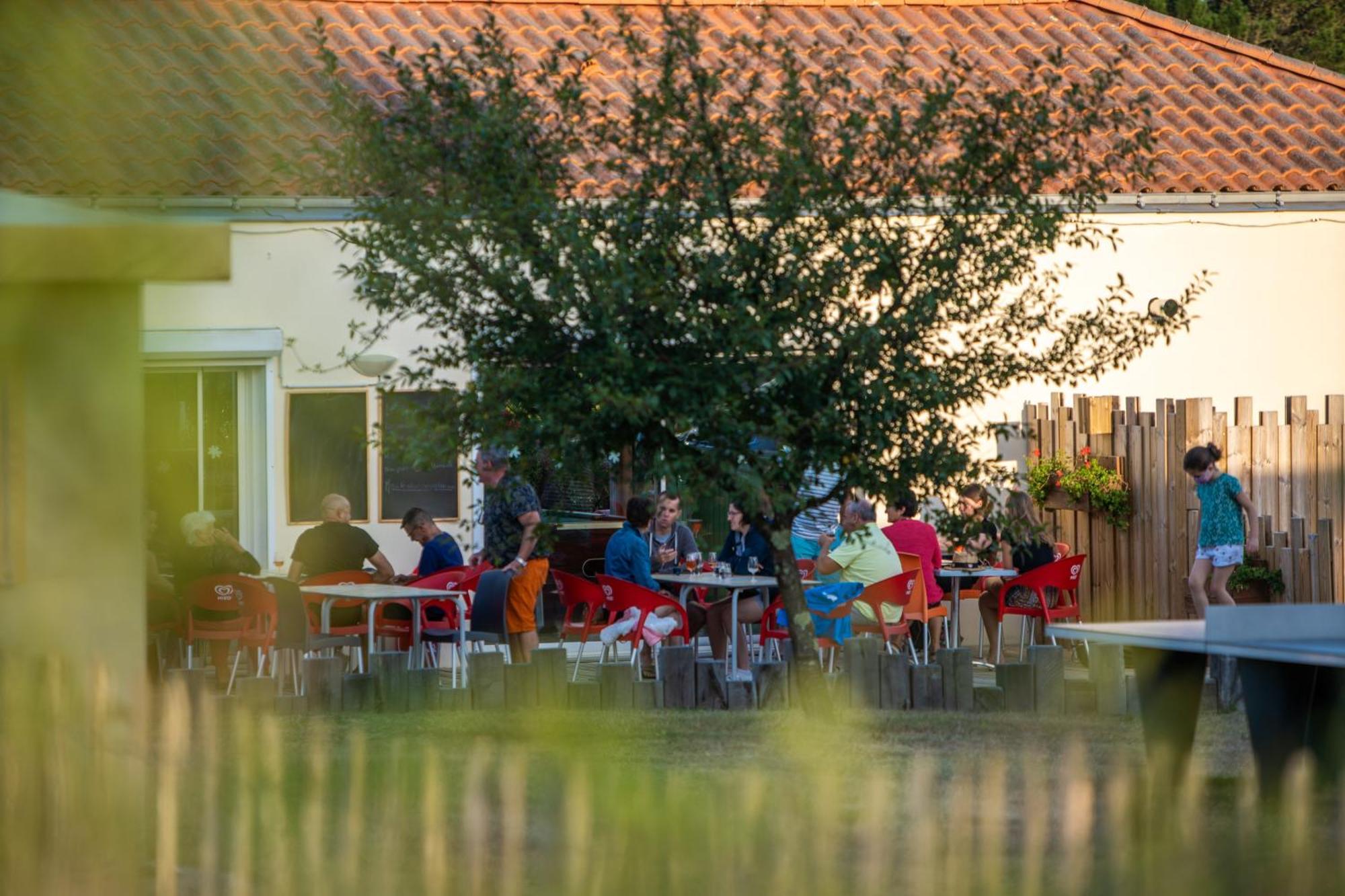 Camping Les Brillas Les Moutiers Kültér fotó