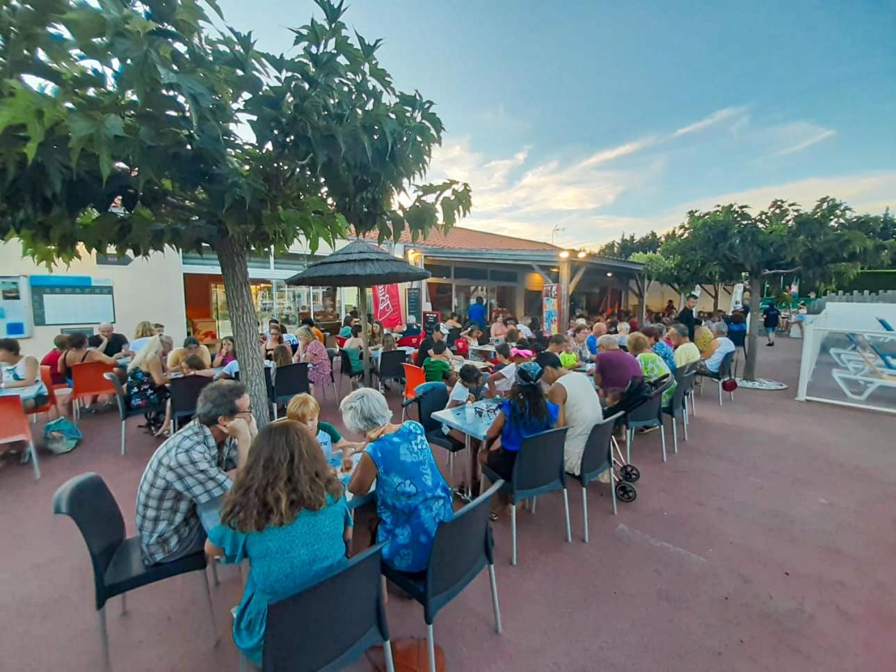 Camping Les Brillas Les Moutiers Kültér fotó