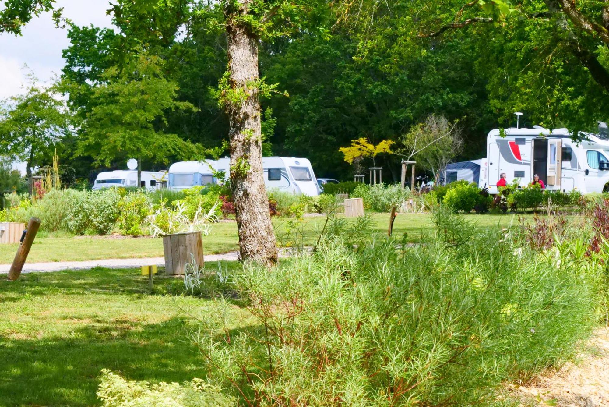 Camping Les Brillas Les Moutiers Kültér fotó